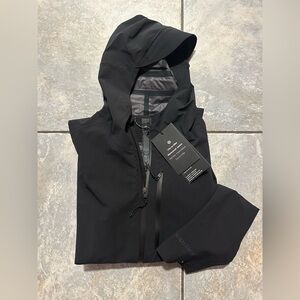 lululemon athletica Men's Black Raincoat